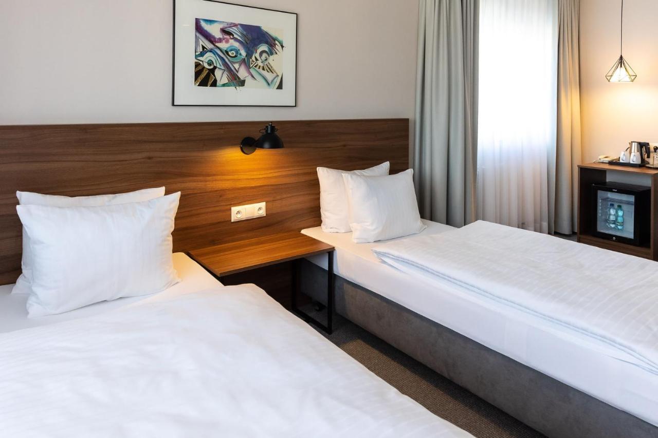 Hotel Santin Belchatow ภายนอก รูปภาพ