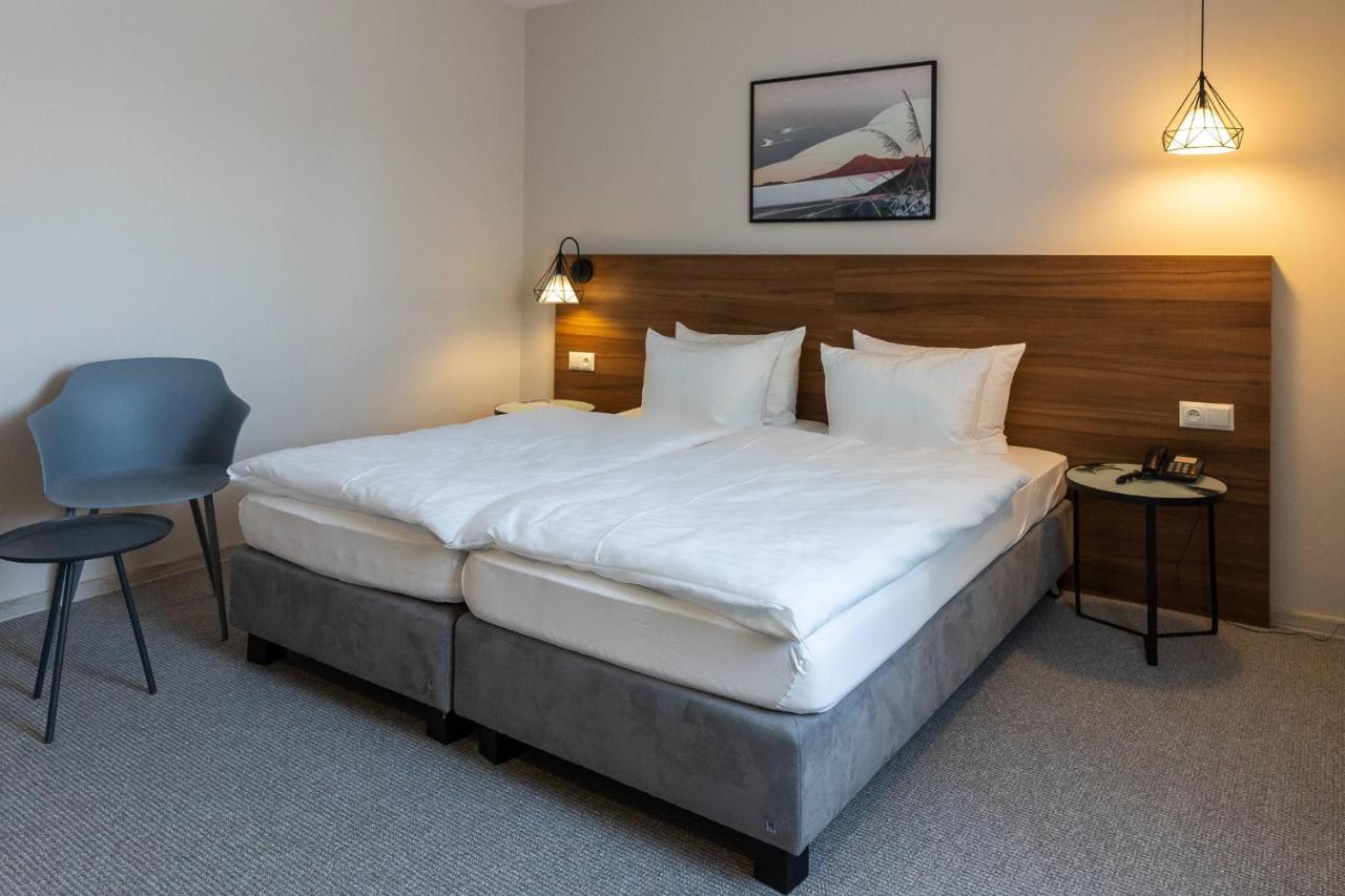 Hotel Santin Belchatow ภายนอก รูปภาพ