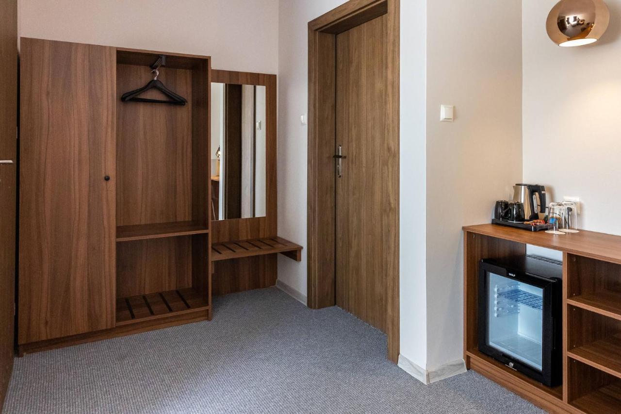 Hotel Santin Belchatow ภายนอก รูปภาพ