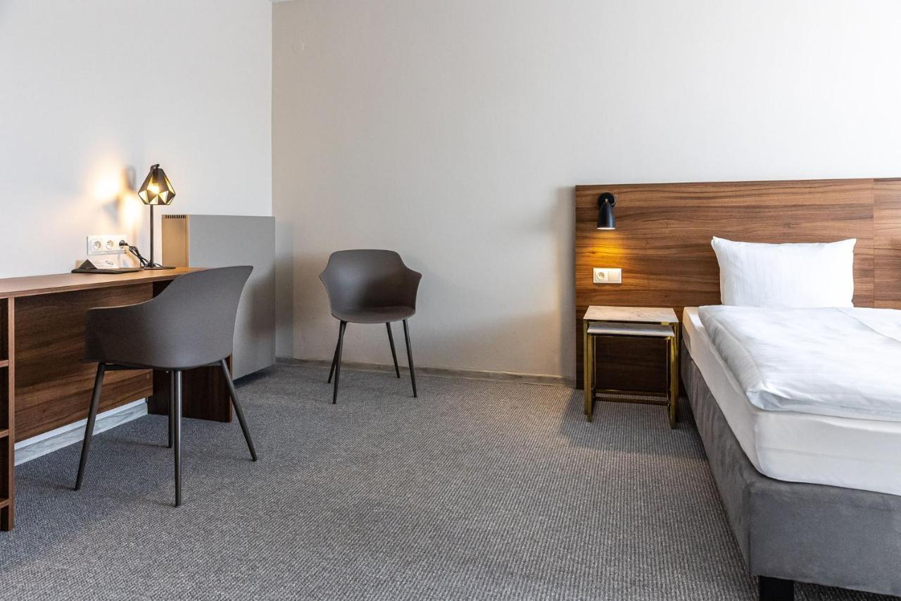 Hotel Santin Belchatow ภายนอก รูปภาพ