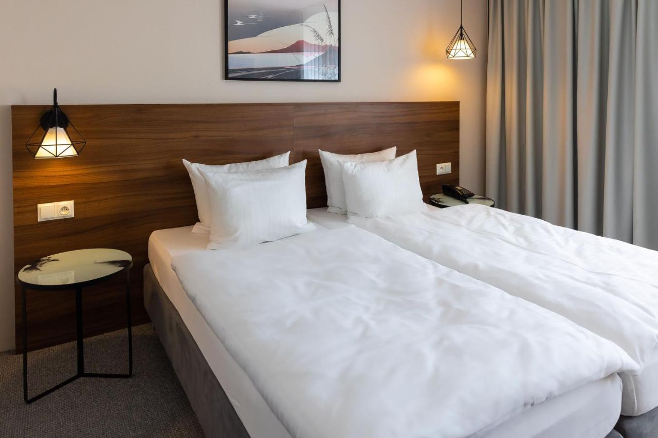 Hotel Santin Belchatow ภายนอก รูปภาพ