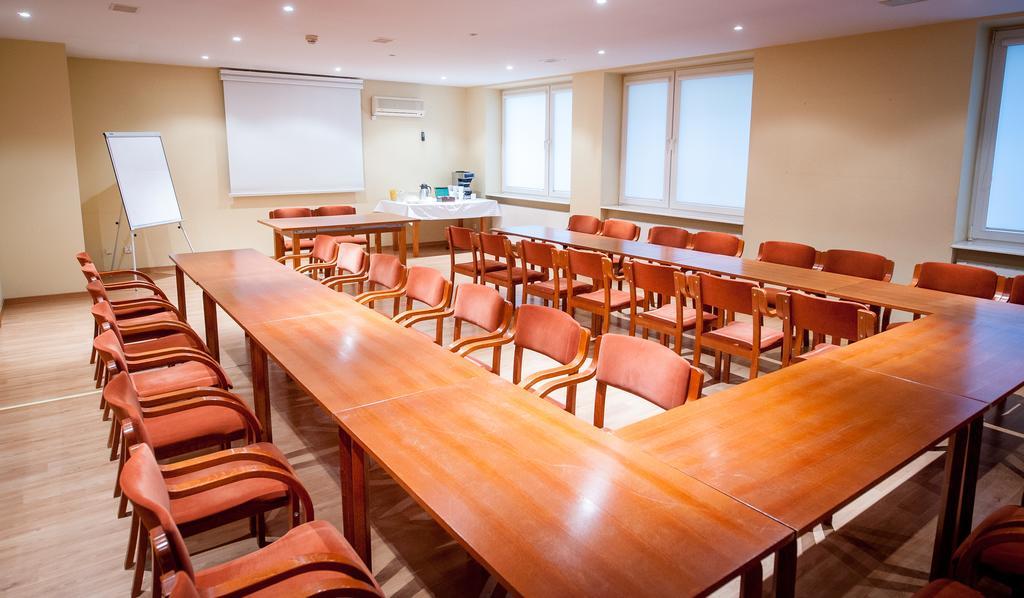 Hotel Santin Belchatow ภายนอก รูปภาพ